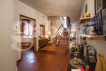 Foto Villa a schiera a Sinnai di 299 m² con 4 locali in vendita