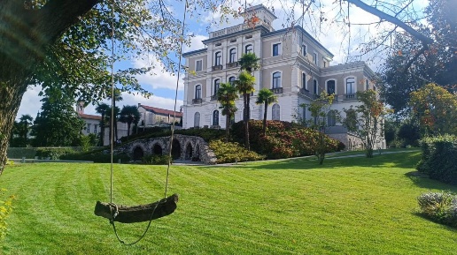 Foto Appartamento in san carlo, Arona Centro di 150 m² con 5 locali
