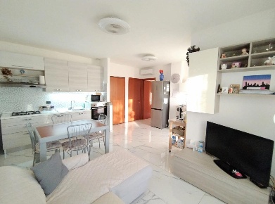 Foto Appartamento in Via Monte Bianco 9, Ossona Centro di 61 m² in vendita