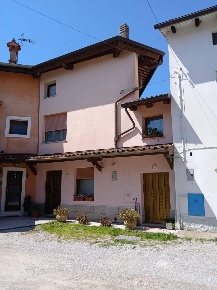 Foto Casa indipendente a Villesse di 180 m² con 6 locali in vendita