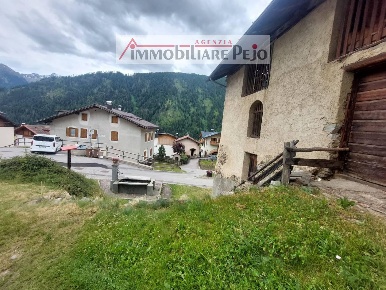 Foto Rustico a Peio Centro di 400 m² con 6 locali in vendita