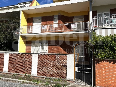 Foto Villa a schiera in Bruxelles, Terracina Lungomare Circe, Via Badino