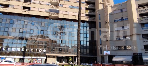 Foto Negozio in MAGNA GRECIA, Taranto Solito - Corvisea di 70 m² in vendita