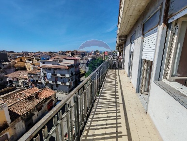 Foto Appartamento in Via Tripoli, Catania Via delle Calcare di 125 m²