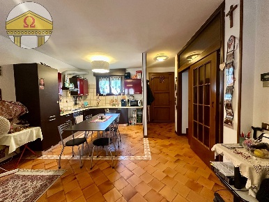 Foto Appartamento a Ponzano Veneto di 148 m² con 5 locali in vendita
