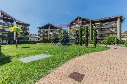 Foto Appartamento in VIALE LOMBARDIA, Busto Arsizio Frati di 120 m²