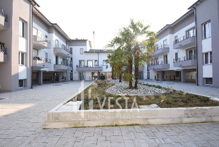 Foto Appartamento in Via Manzoni, Calusco d'Adda di 60 m² con 2 locali
