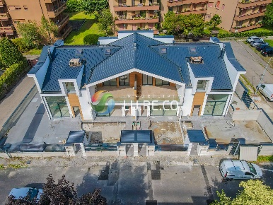 Foto Villa singola in fratelli bandiera, Vimercate San Maurizio di 270 m²
