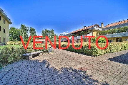 Foto Appartamento in VIA AMBROSOLI, Cornate d'Adda di 133 m² con 3 locali