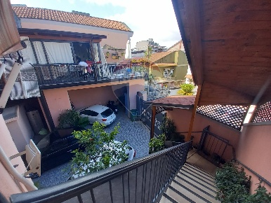 Foto Casa indipendente in Via Dietro Corte, Caserta San Clemente di 246 m²