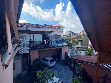 Foto Casa indipendente in Via Dietro Corte, Caserta San Clemente di 246 m²