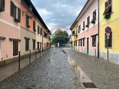Foto Appartamento in Via Volta, Lesmo di 101 m² con 3 locali in vendita