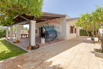 Foto Villa unifamiliare in via delle orchidee, Ispica di 120 m² in vendita