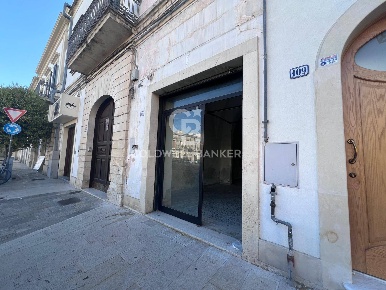 Foto Locale commerciale in Corso Porta Luce, Galatina Centro di 90 m²