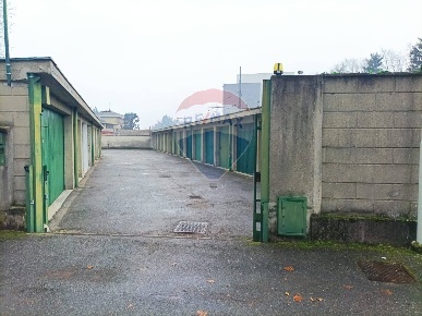 Foto Box in VIA G. B. VICO, Busto Arsizio Sant'Anna di 15 m² con 1 locali