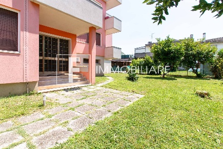 Foto Appartamento a Eraclea Crepaldo di 95 m² con 3 locali in vendita
