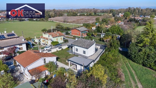 Foto Villa singola in Via Brancolo, Fiumicello Villa Vicentina Papariano