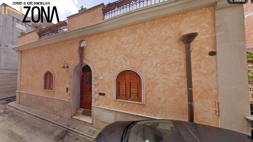 Foto Appartamento in Via Aquila, Sannicandro di Bari di 171 m² con 4 locali
