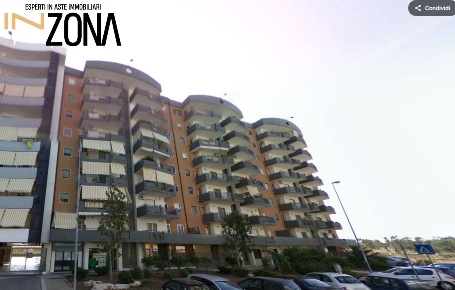 Foto Appartamento in Via Pasquale Caldarulo, Bari San Paolo di 109 m²