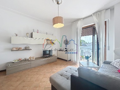 Foto Appartamento a San Giuliano Terme Ghezzano di 80 m² con 4 locali