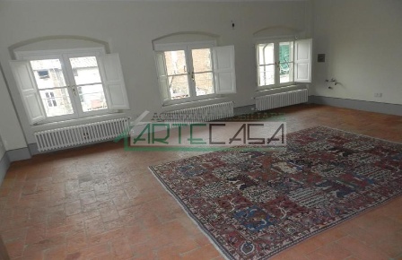 Foto Appartamento a Cascina Semicentro di 65 m² con 3 locali in affitto