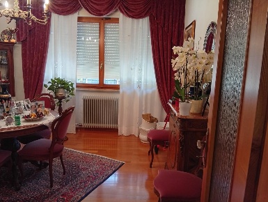 Foto Appartamento a Pisa CEP di 100 m² con 5 locali in vendita