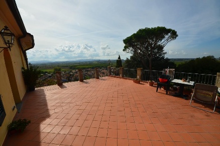 Foto Appartamento a Palaia Centro di 230 m² con 7 locali in vendita