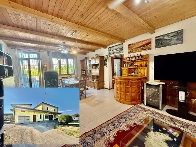 Foto Villa bifamiliare a Alfonsine di 277 m² con 11 locali in vendita