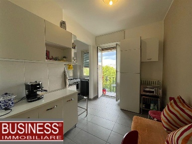 Foto Appartamento in Via Privata Poggibonsi, Milano Gambara di 65 m²