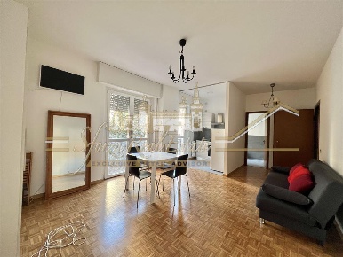 Foto Appartamento in Via Andrea Maffei, Milano Montenero di 55 m²