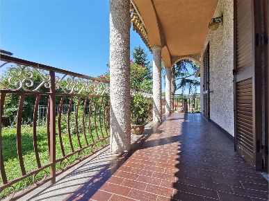 Foto Appartamento in via Mazzini, Orsenigo Centro di 115 m² con 4 locali