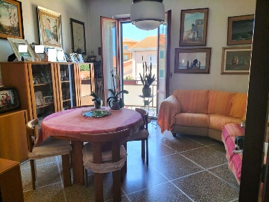 Foto Appartamento a Ancona di 85 m² con 4 locali in vendita