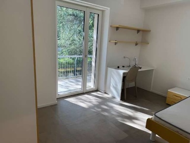 Foto Appartamento a Trento di 100 m² con 5 locali in affitto