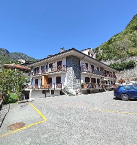 Foto Appartamento in Strada del Castello  1, Verrès Centro di 100 m²