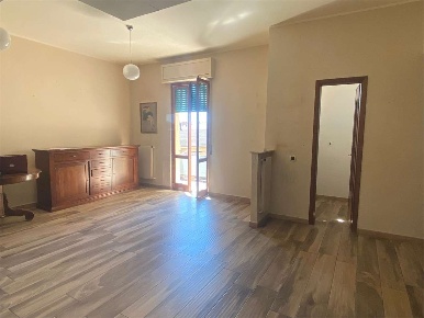Foto Appartamento in Via Manfredi, Piacenza Zona 2000 di 100 m² in vendita