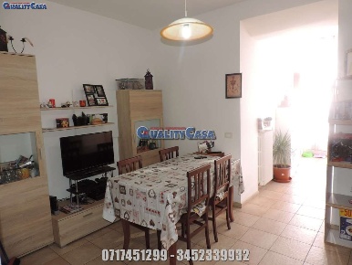 Foto Appartamento in Piazza Mazzini, Chiaravalle Centro di 80 m² in vendita