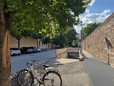 Foto Box in via pilati, Trento Semicentro di 40 m² con 1 locali in affitto