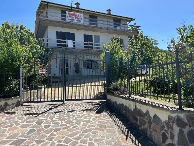 Foto Villa unifamiliare in Strada Provinciale del Cavaliere, Pereto