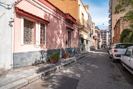 Foto Casa indipendente a Catania Cibali di 116 m² con 4 locali in vendita