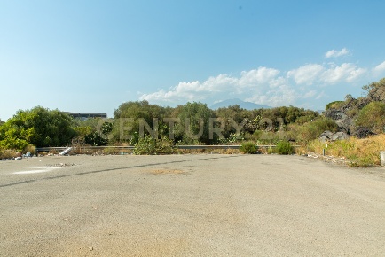 Foto Terreno edificabile in CONTRA FURERIA snc, Belpasso di 12900 m²