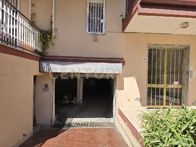 Foto Posti auto in Via Don Luigi Sturzo, Catania Centro Storico di 41 m²