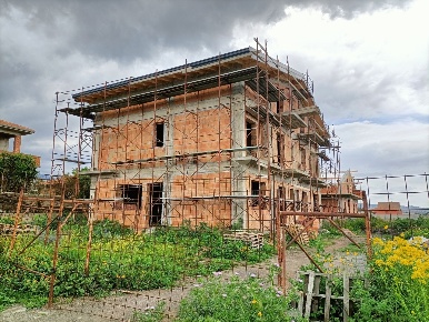 Foto Villa bifamiliare a Santa Maria di Licodia di 210 m² con 7 locali