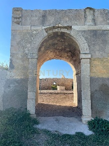 Foto Rustico in Contrada Alia, Licodia Eubea di 1300 m² con 10 locali