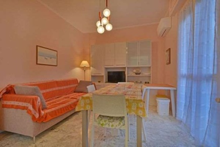 Foto Appartamento a Loano Centro di 50 m² con 2 locali in vendita
