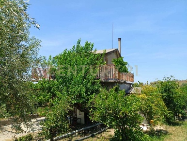 Foto Terreno agricolo in Contrada Agnelleria, Belpasso di 4400 m²