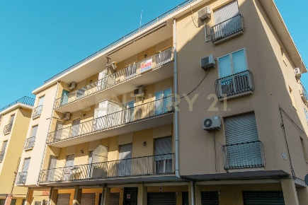 Foto Appartamento a Siracusa Gelone - Cadorna di 129 m² con 5 locali