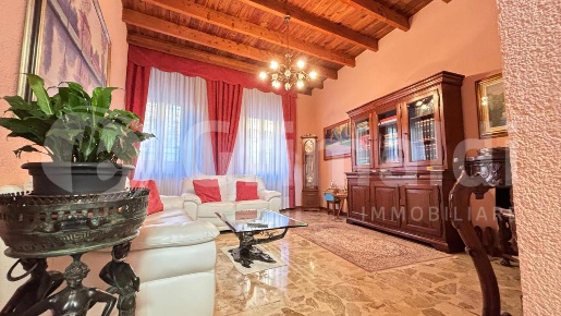 Foto Casa indipendente in Via Roma 49, Cassinetta di Lugagnano di 188 m²