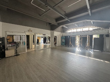 Foto Negozio in Via Locale via delle Conce 43, Terni Centro di 120 m²