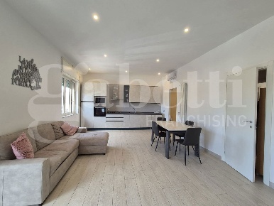 Foto Appartamento in Via Diocleziano 342, Napoli Fuorigrotta di 100 m²