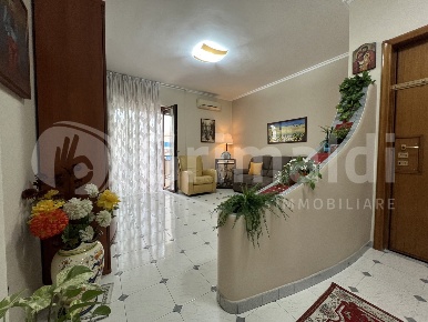 Foto Appartamento in Via ALESSIO RUSSO 5, Casoria Centro di 100 m²